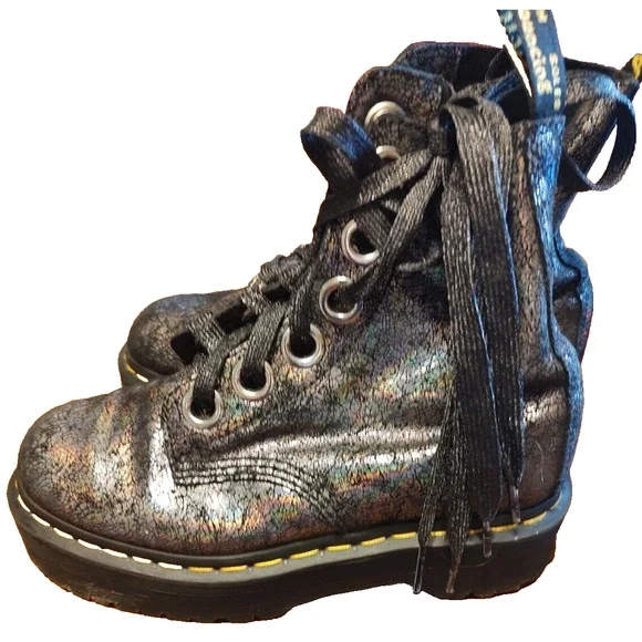 靴 Dr. Martens MOLLY 6EYE BOOT(GUNL) Amazon.com | Dr. Martens Women's Molly Platform Boot, Black, 3 UK